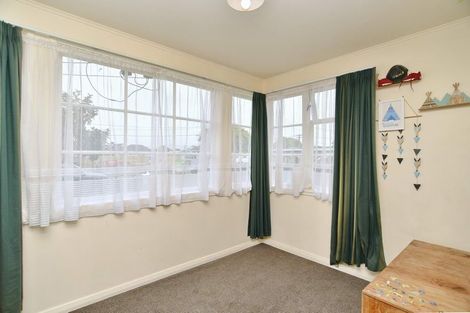 Photo of property in 54 Rowcliffe Crescent, Avonside, Christchurch, 8061