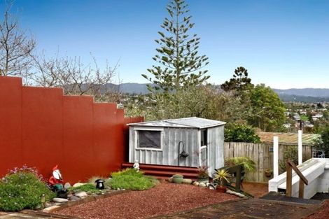 Photo of property in 3/2 Routley Drive, Glen Eden, Auckland, 0602