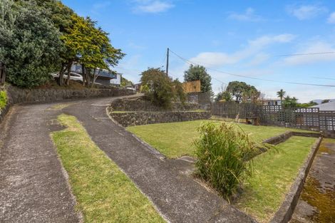 Photo of property in 9 Mount View Place, Spotswood, New Plymouth, 4310