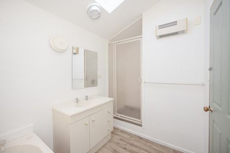 Photo of property in 10 Ure Street, South Hill, Oamaru, 9400