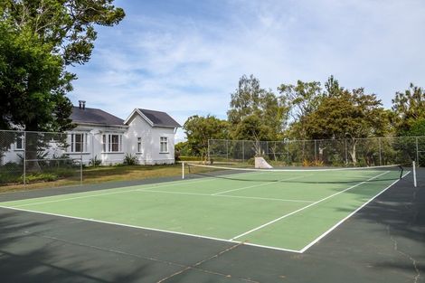 Photo of property in 82 Victoria Avenue, Dannevirke, 4930