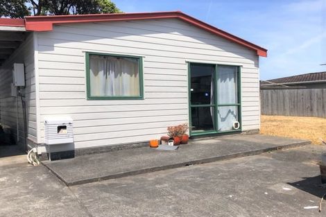 Photo of property in 12a Karamu Street, Strandon, New Plymouth, 4312