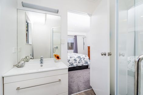 Photo of property in 40 Tairua Palms Place, Tairua, 3508