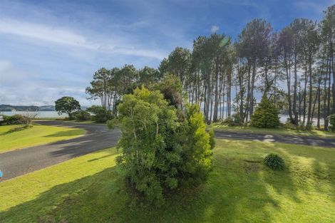 Photo of property in 99 Oyster Drive, Cooks Beach, Whitianga, 3591