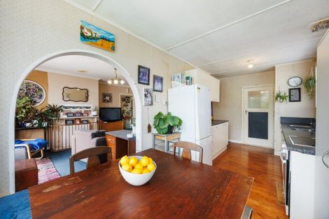 Photo of property in 3 Collins Crescent, Feilding, 4702