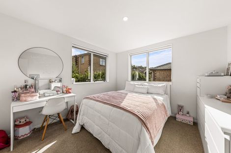 Photo of property in 114 Grand Drive, Orewa, 0931