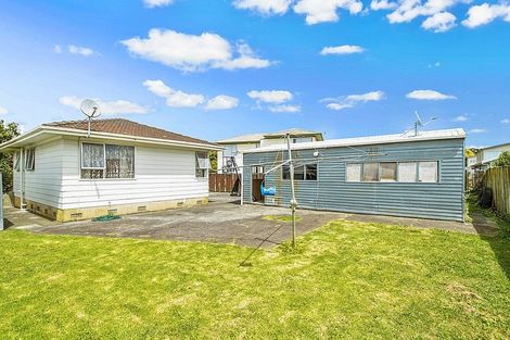 Photo of property in 11 Funnell Place, Manurewa, Auckland, 2102