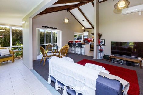 Photo of property in 34 Palmer Crescent, Silverstream, Upper Hutt, 5019