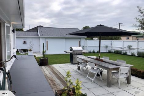 Photo of property in 141 Packe Street, Edgeware, Christchurch, 8013