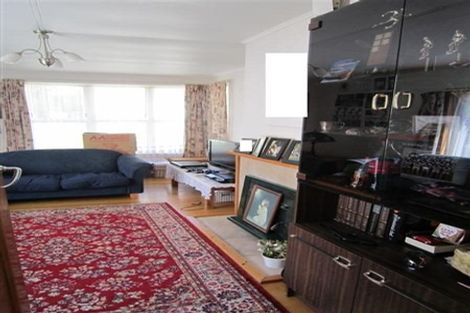 Photo of property in 1/6a Kallu Crescent, Mount Roskill, Auckland, 1041