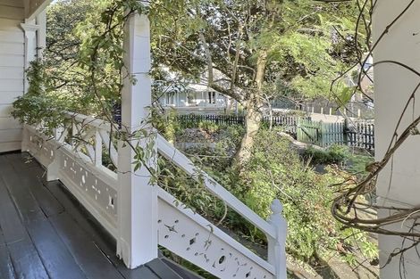 Photo of property in 37 Milton Road, Bluff Hill, Napier, 4110