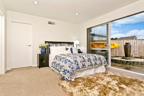 Photo of property in 26 Ballyboe Place, Pinehill, Auckland, 0632