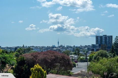 Photo of property in 19/16 Willerton Avenue, New Lynn, Auckland, 0600