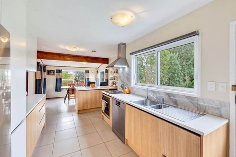 Photo of property in 4 Seabar Place, Glen Eden, Auckland, 0602