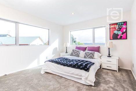 Photo of property in 2 Dhaka Lane, Ranui, Auckland, 0612