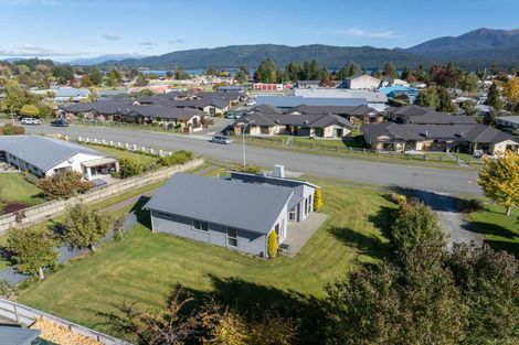 Photo of property in 25 Pop Andrew Drive, Te Anau, 9600