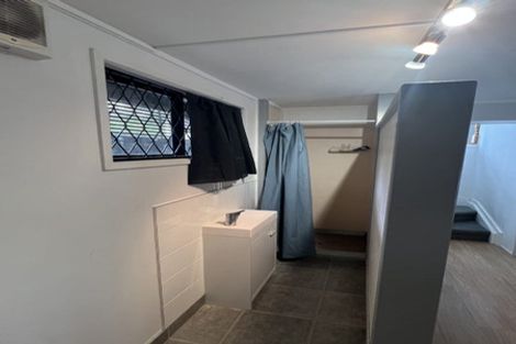 Photo of property in 28 Goodwood Drive, Goodwood Heights, Auckland, 2105