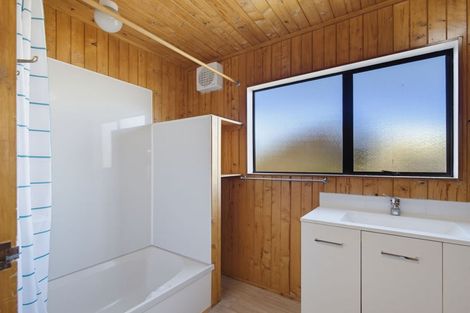 Photo of property in 223 Parkhurst Road, Parakai, 0830