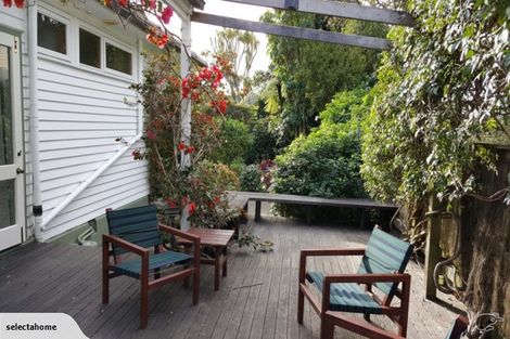 Photo of property in 12 Maire Street, Eastbourne, Lower Hutt, 5013