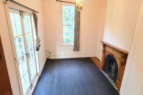 Photo of property in 5 Wrights Spur, Mount Eden, Auckland, 1024