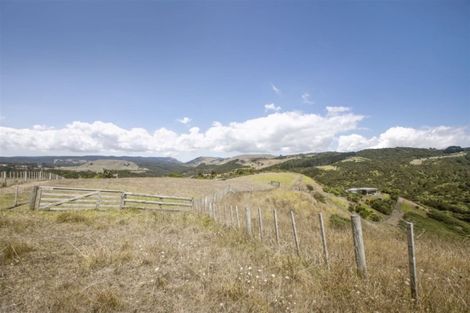 Photo of property in 71b Taiapa Valley Road, Muriwai, 0881