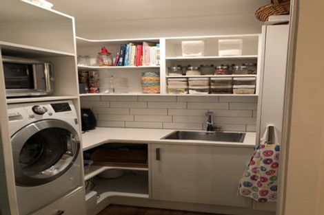 Photo of property in 38 Pulham Crescent, Queenwood, Hamilton, 3210