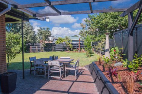 Photo of property in 100 Dillon Street, Waihi Beach, 3611