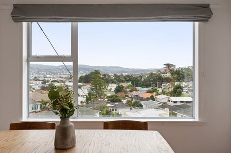 Photo of property in 11 Cavendish Square, Strathmore Park, Wellington, 6022