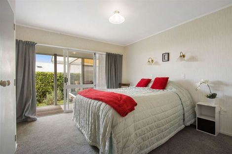 Photo of property in 6 Fencourt Crescent, Katikati, 3129