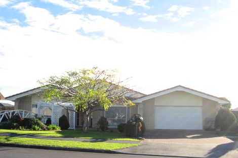 Photo of property in 28 Tington Avenue, Wattle Downs, Auckland, 2103