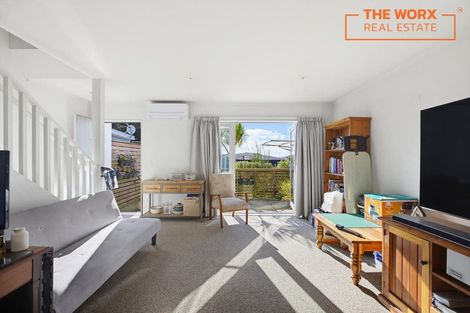 Photo of property in 4/8 Middleton Road, Johnsonville, Wellington, 6037