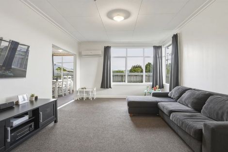 Photo of property in 7 Ovenden Street, Owaka, 9535