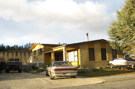 Photo of property in 27 Arnott Street, Alexandra, 9320