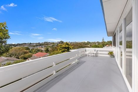 Photo of property in 10 Lawry Street, Moturoa, New Plymouth, 4310