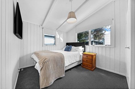 Photo of property in 98 Torkar Road, Clarks Beach, 2122