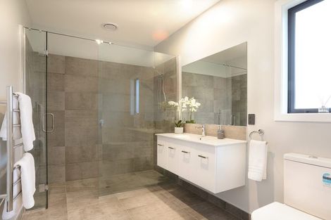 Photo of property in 1 Tremaine Avenue, Two Mile Bay, Taupo, 3330