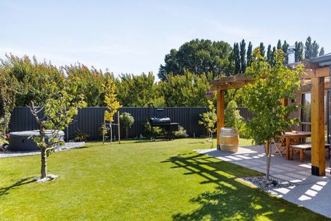 Photo of property in 11 Guano Crescent, Cromwell, 9310