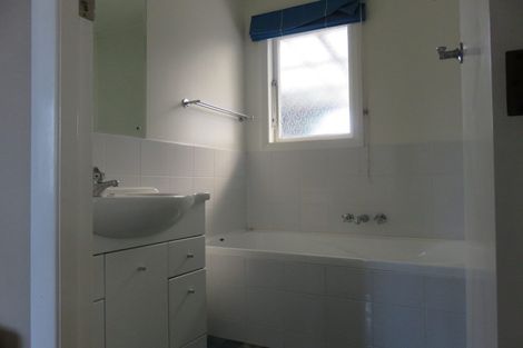 Photo of property in 18 Catlins Crescent, Milson, Palmerston North, 4414