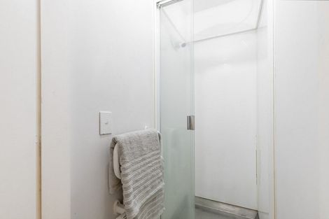 Photo of property in 1/5 Hopper Street, Mount Cook, Wellington, 6011