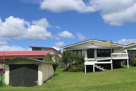 Photo of property in 5 Hinemoa Road, Waihi Beach, 3611
