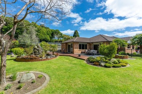 Photo of property in 17 Edgewater Street, Waikanae, 5036