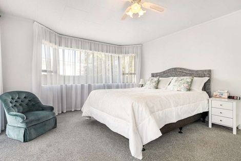 Photo of property in 52 Racecourse Road, Waiuku, 2123