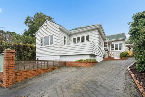 Photo of property in 6 Station Road, Khandallah, Wellington, 6035