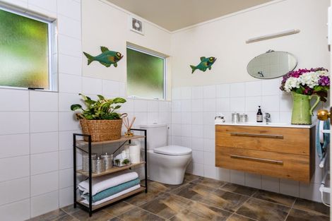 Photo of property in 19 Grange Road, Hahei, Whitianga, 3591