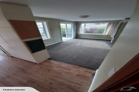 Photo of property in 5 Wyatt Place, Russley, Christchurch, 8042