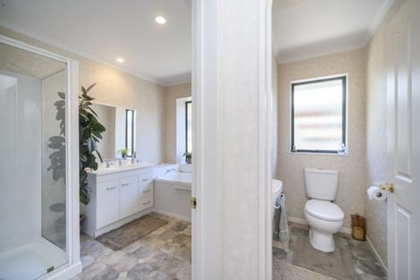 Photo of property in 25 Akaroa Avenue, Awapuni, Palmerston North, 4412