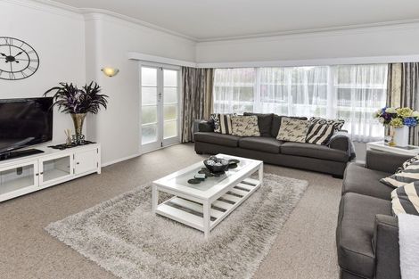 Photo of property in 218 St George Street, Papatoetoe, Auckland, 2025