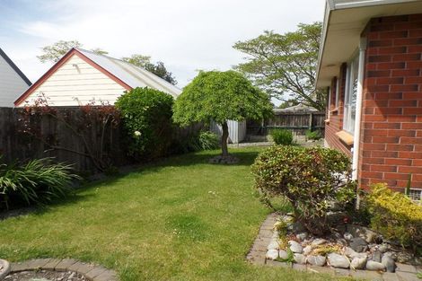Photo of property in 2/6 James Condon Place, Redwood, Christchurch, 8051