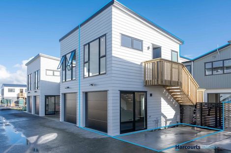 Photo of property in 32 Whare Kauri Road, Papakura, 2110