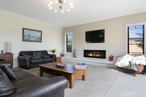 Photo of property in 13 Naomi Place, Cambridge, 3434